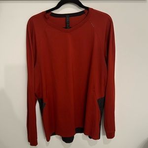 Men’s lululemon workout shirt